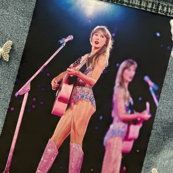 Custom Swift jean jacket - Picture 5 of 11